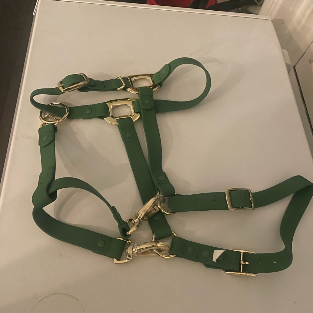 iDoggos Waterproof Horse Halter
FULL - Picture 5 of 6